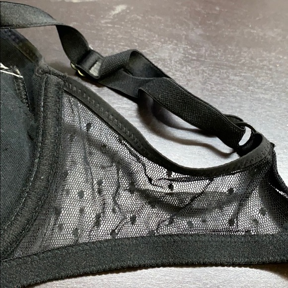 Hurt Lace Bra 34C - Picture 14 of 16